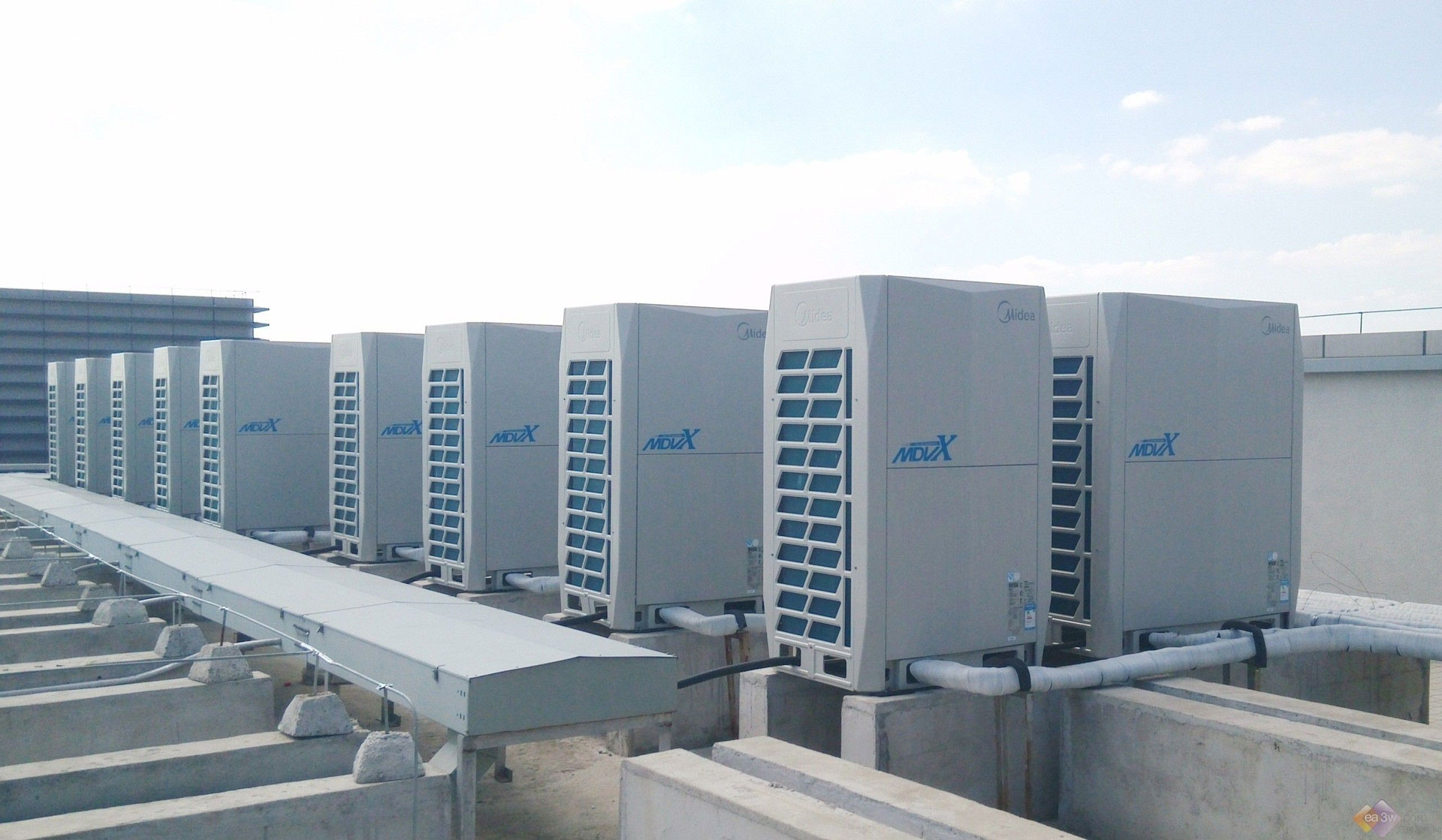 Application of central air conditioning frequency converter